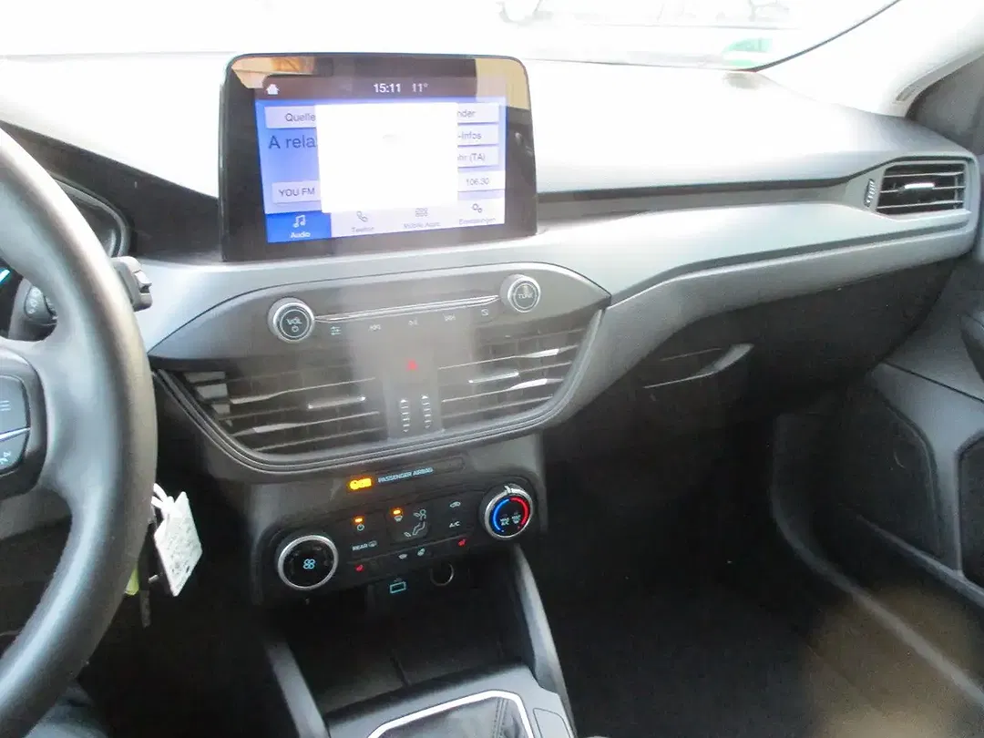 Ford Focus - Thumbnail 11
