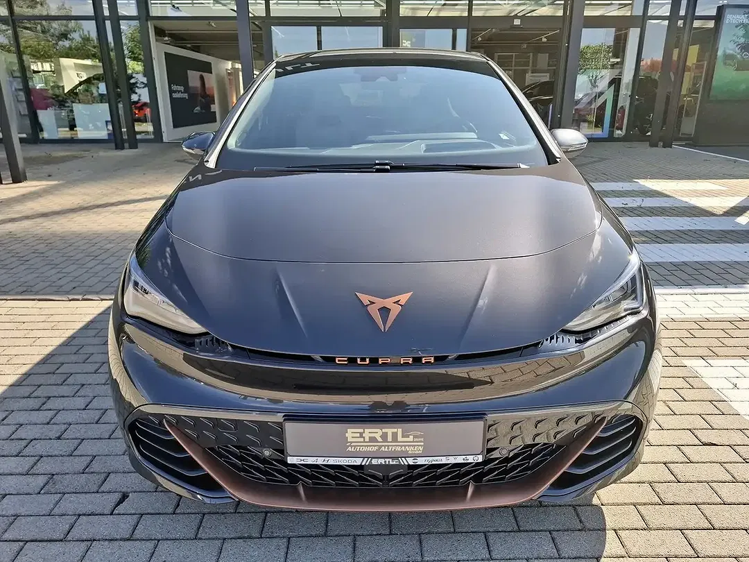 CUPRA Born - Thumbnail 4