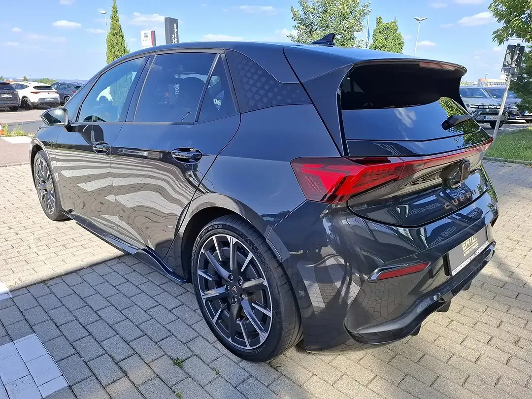 CUPRA Born - Thumbnail 8