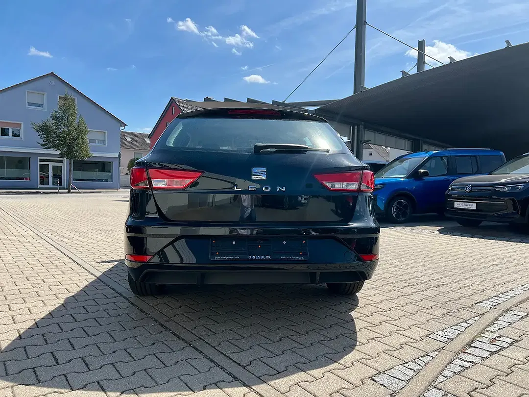 SEAT Leon - Thumbnail 3