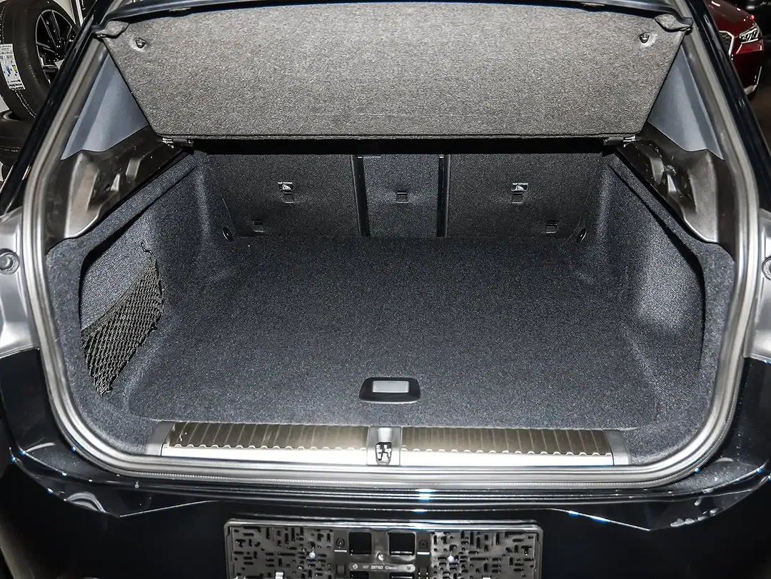 BMW iX3 - Thumbnail 20