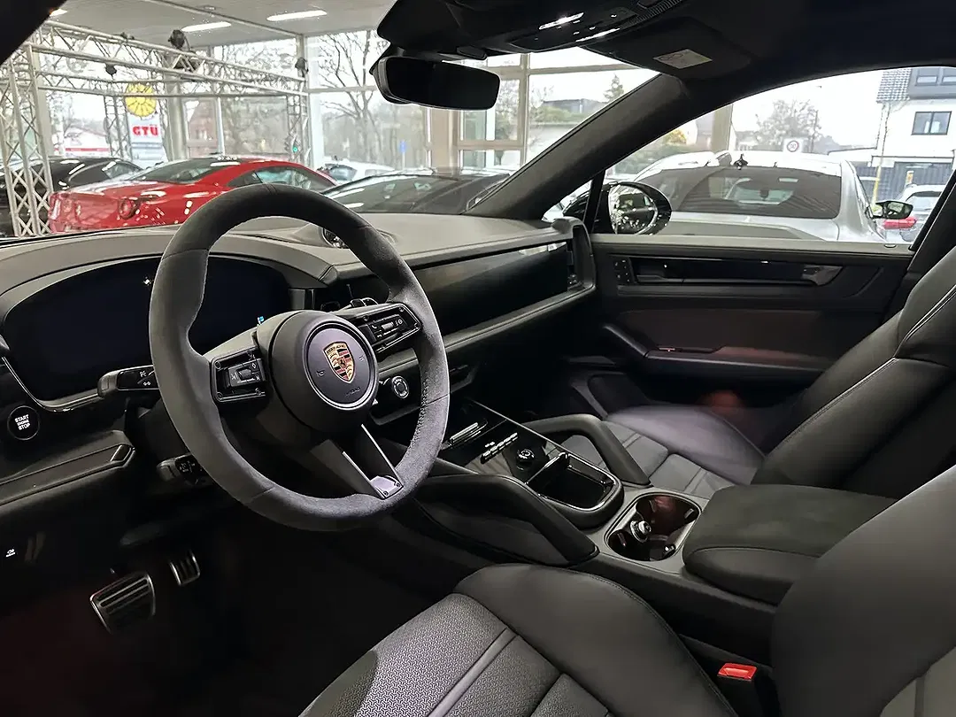 Porsche Cayenne - Thumbnail 10