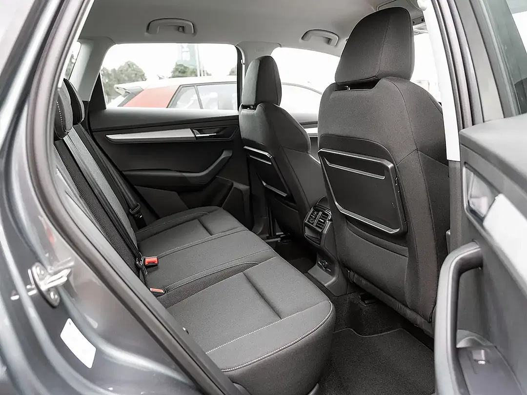Skoda Karoq - Thumbnail 4