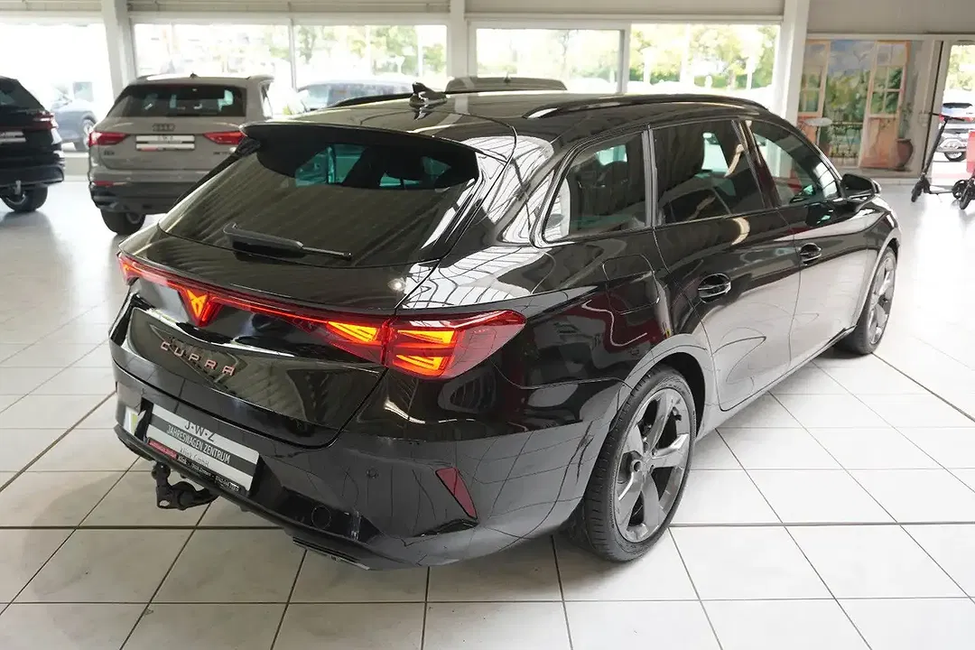 CUPRA Leon - Thumbnail 6