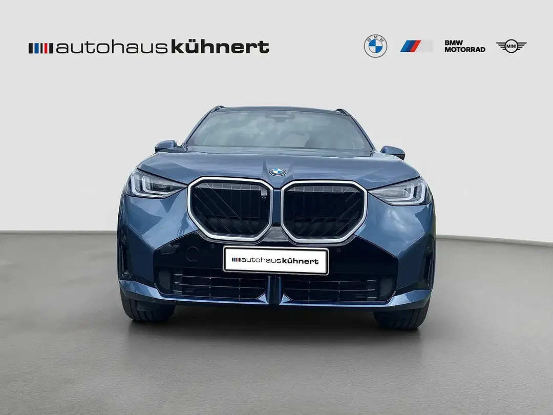 BMW X3 - Thumbnail 3