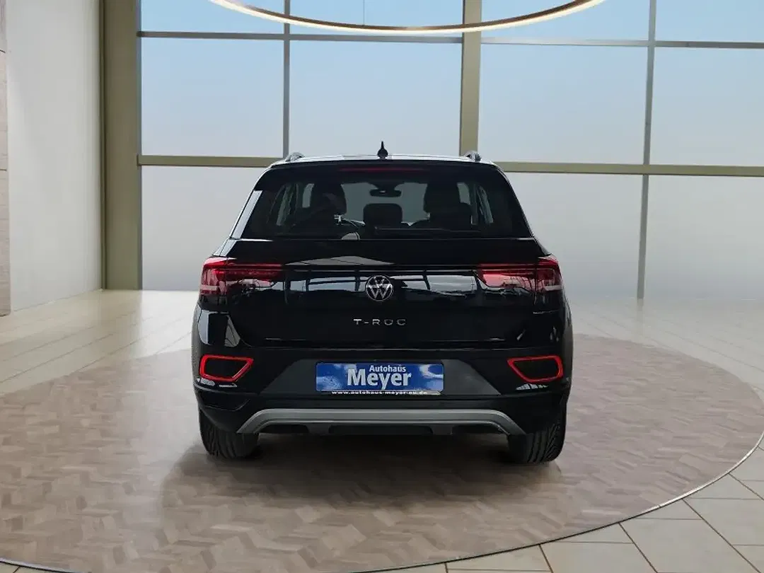 Volkswagen T-Roc - Thumbnail 4