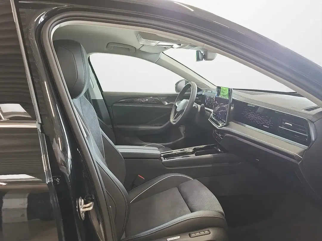 Volkswagen Passat Variant - Thumbnail 13