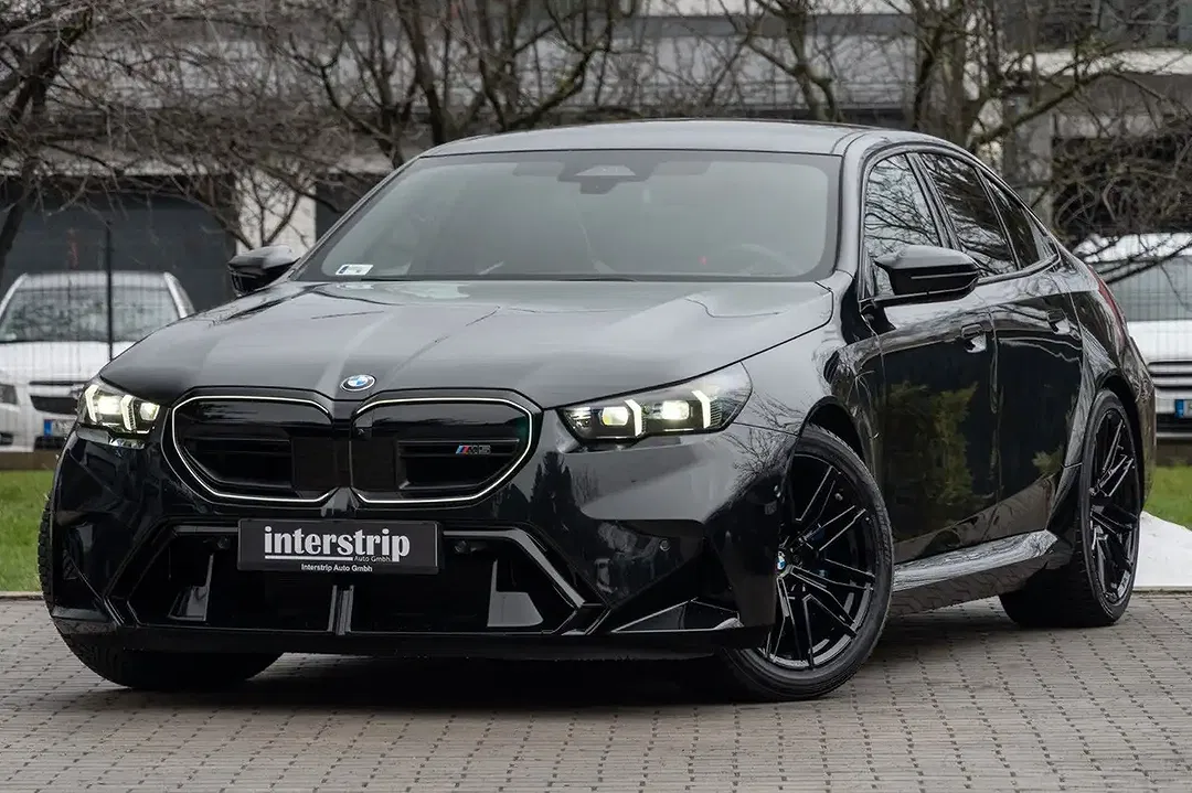 BMW M5 Plus - foto 1