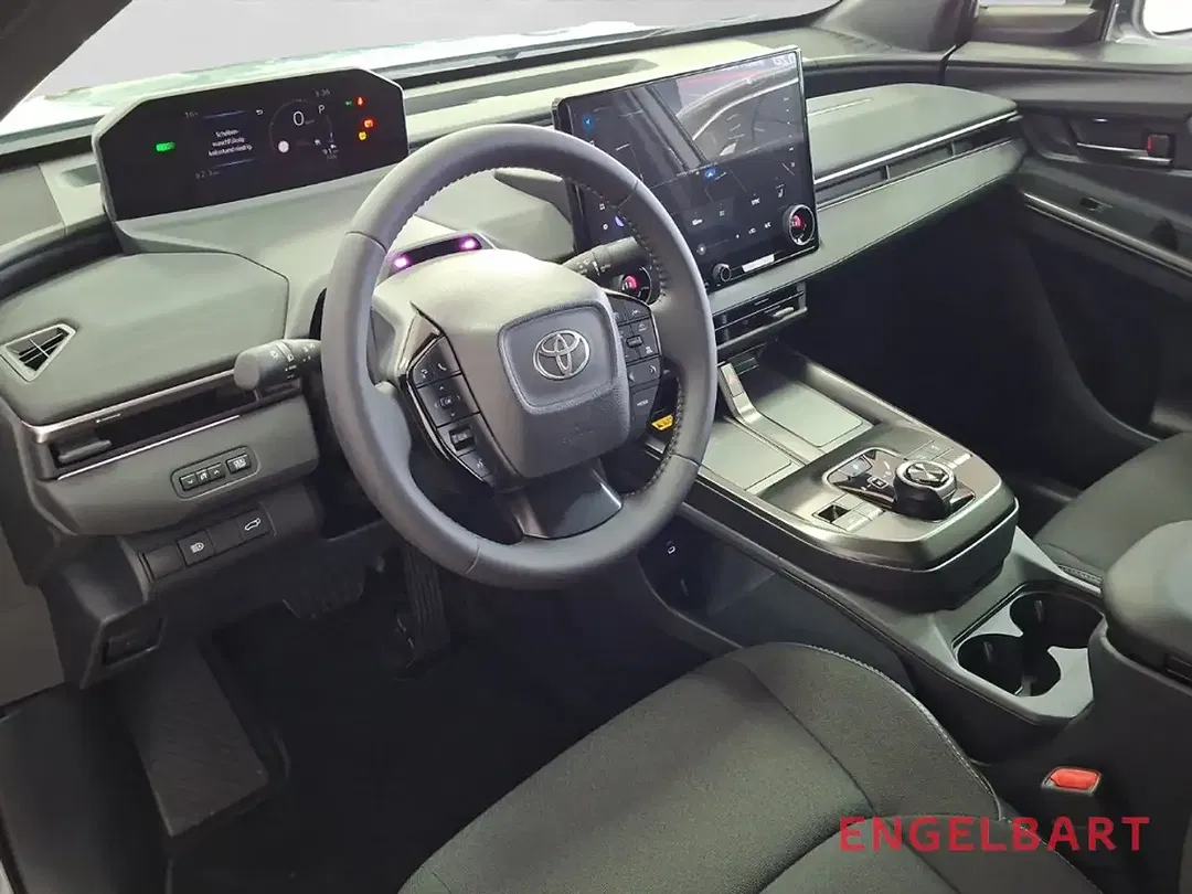 Toyota C-HR - Thumbnail 7