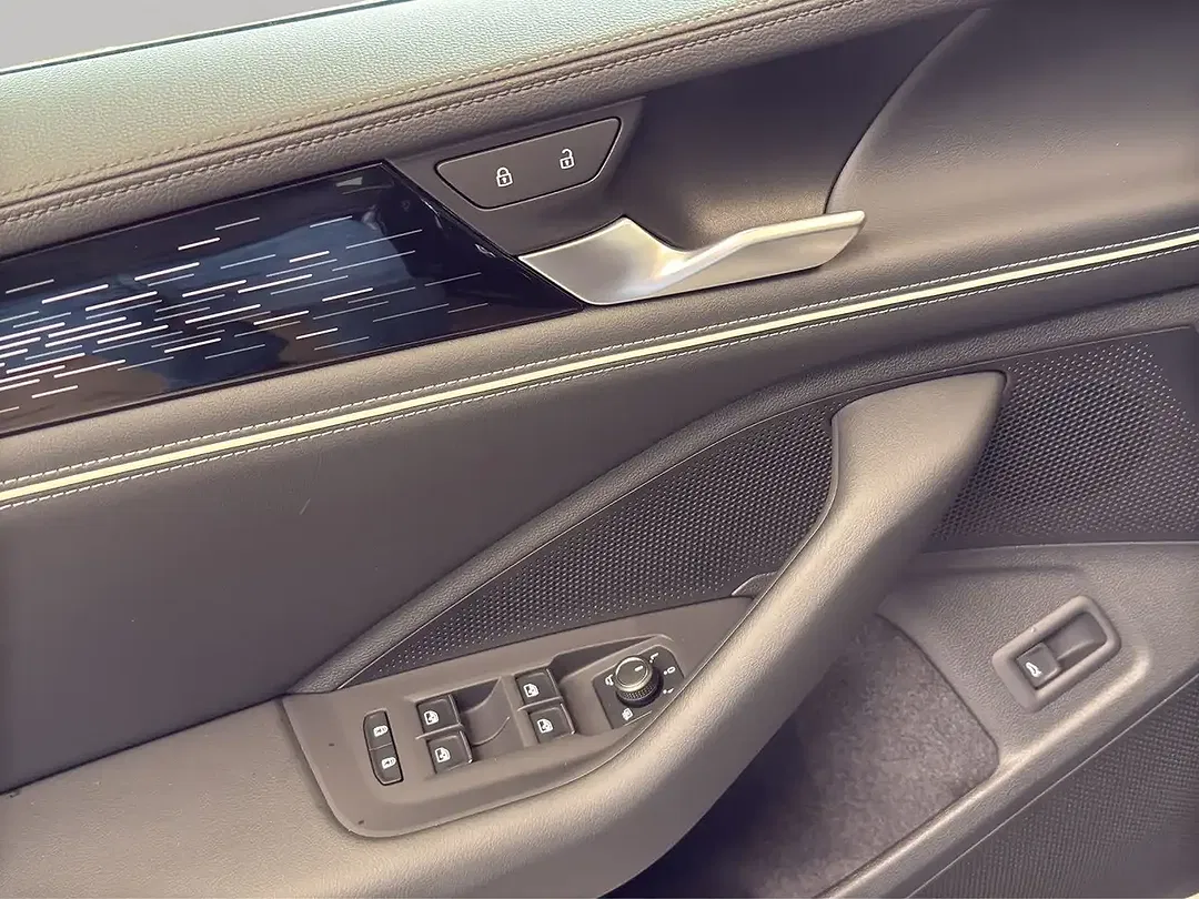 Volkswagen Passat Variant - Thumbnail 12