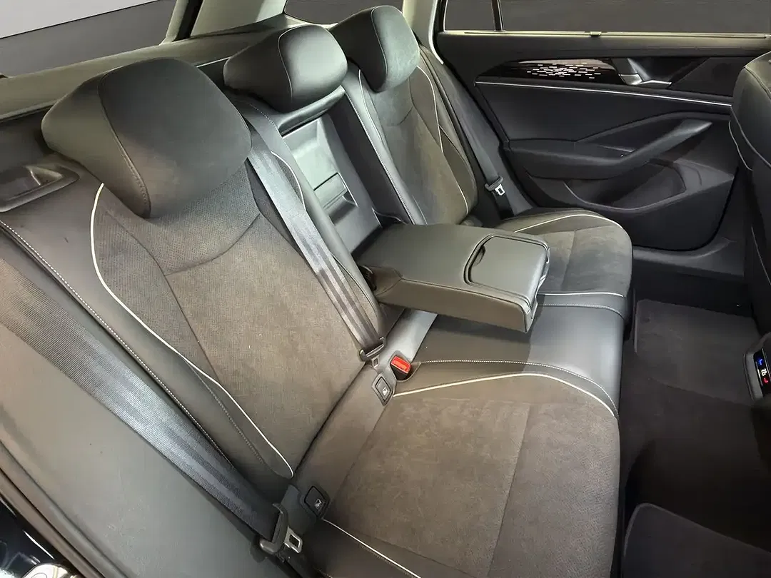 Volkswagen Passat Variant 2.0 TDI DSG Elegance - foto 14