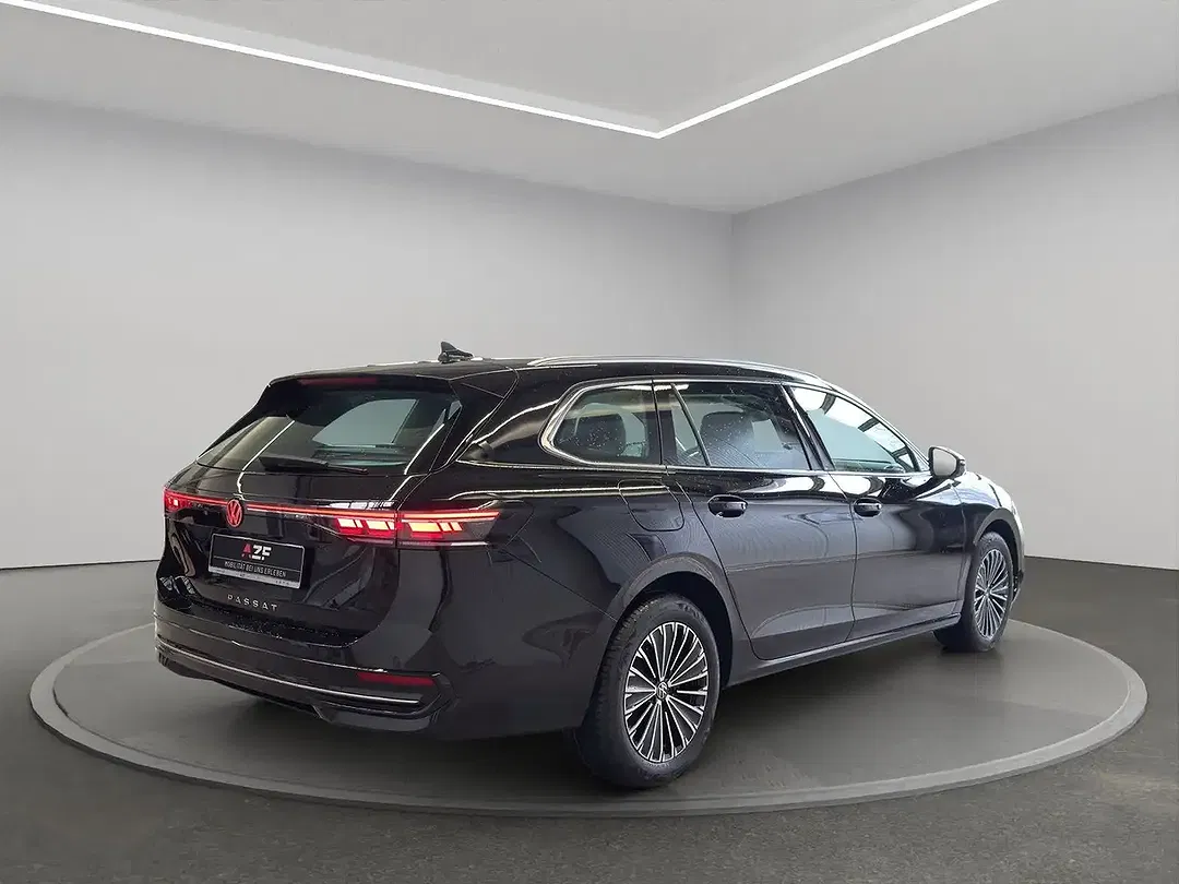 Volkswagen Passat Variant - Thumbnail 3