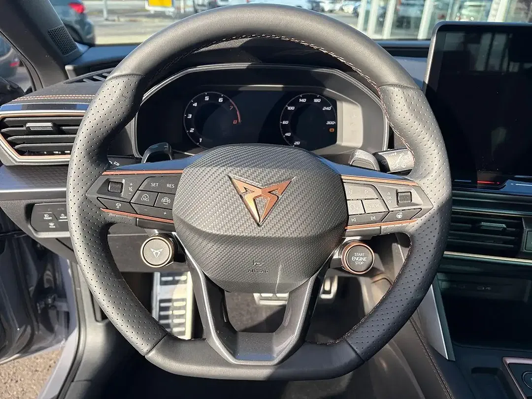 CUPRA Leon - Thumbnail 11