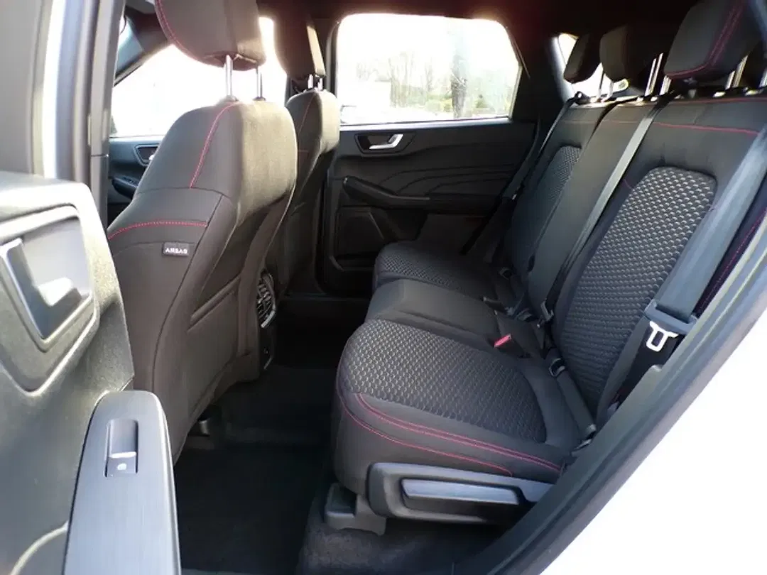 Ford Kuga - Thumbnail 11