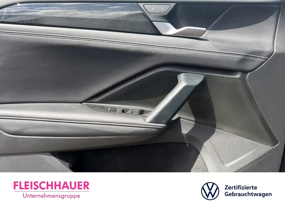 Volkswagen Tiguan - Thumbnail 9
