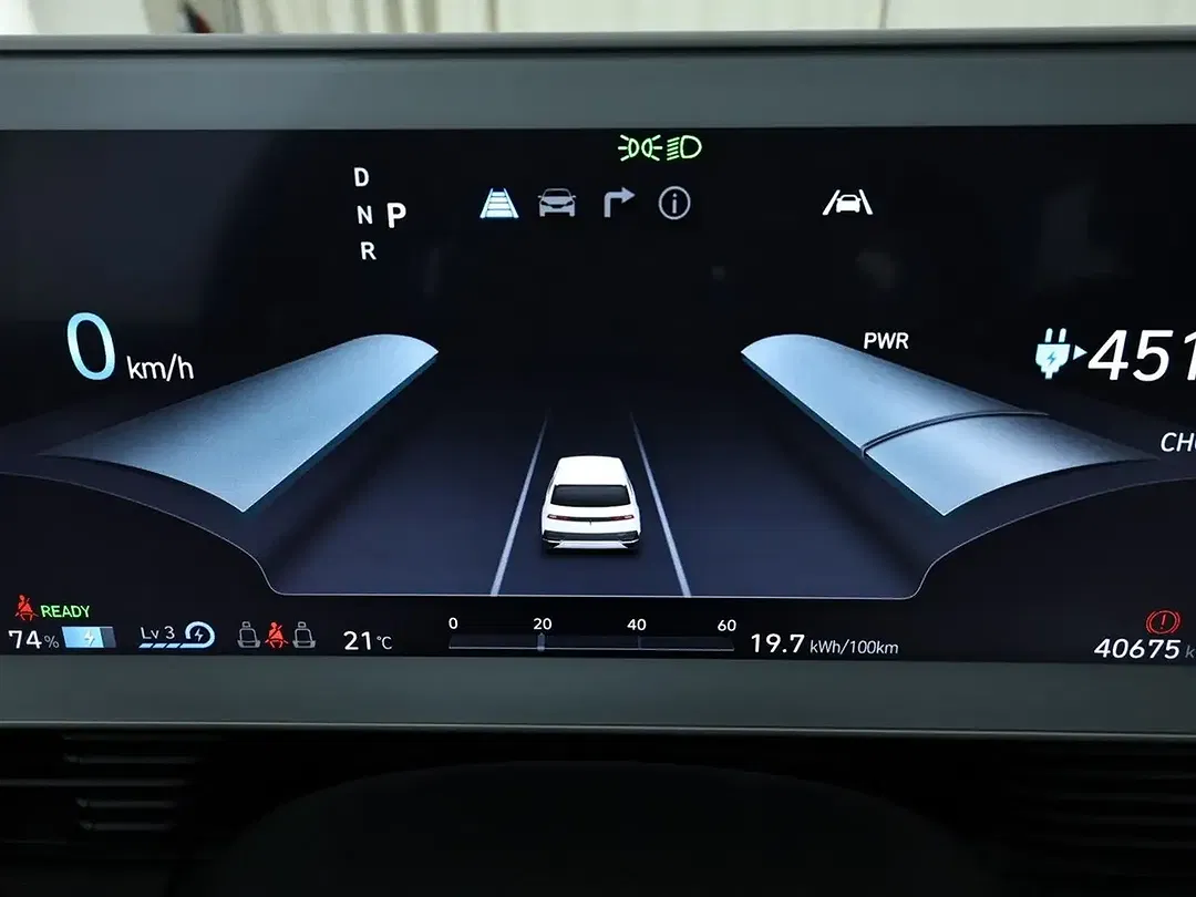 Hyundai IONIQ 5 - Thumbnail 7