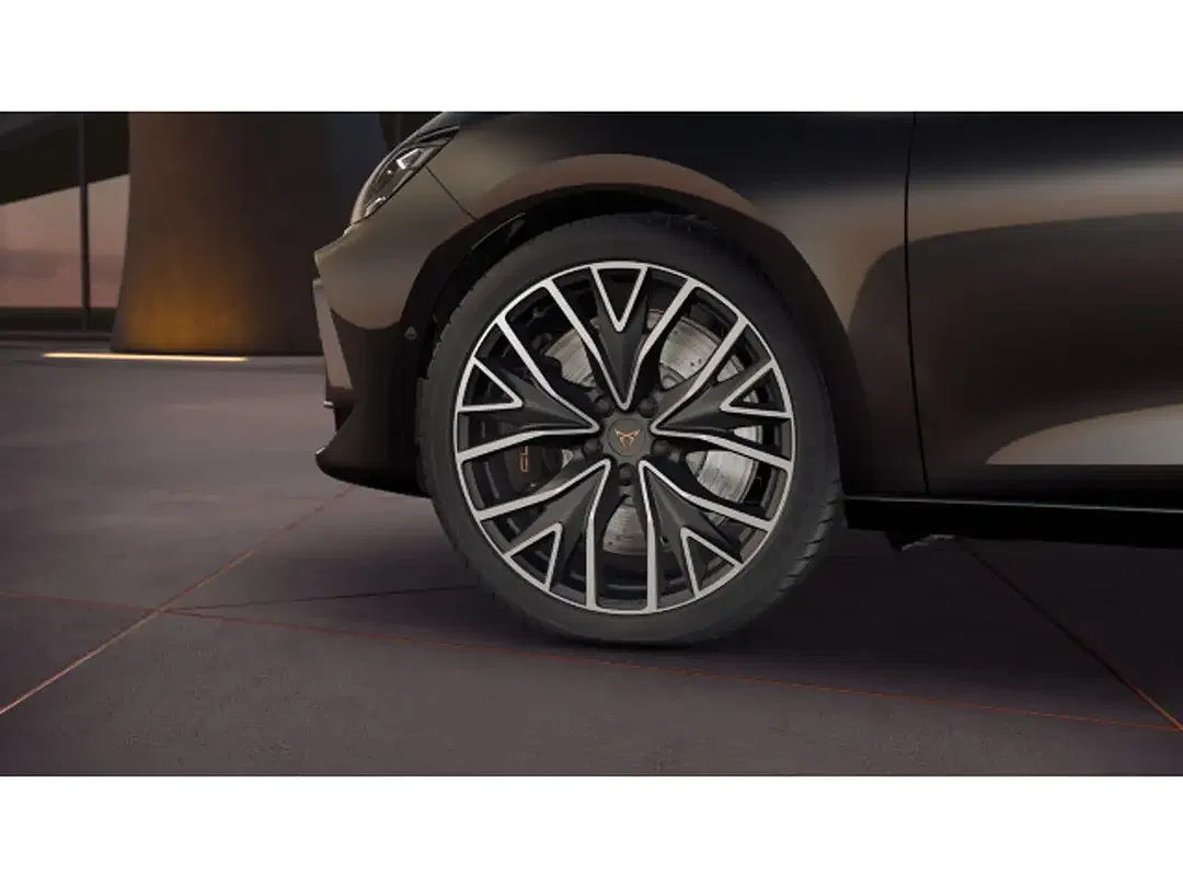 CUPRA Leon - Thumbnail 5