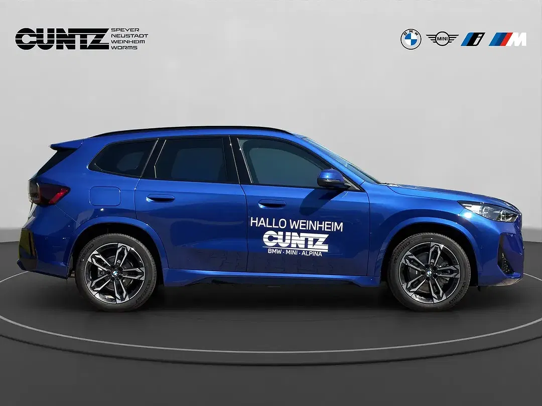 BMW X1 - Thumbnail 4