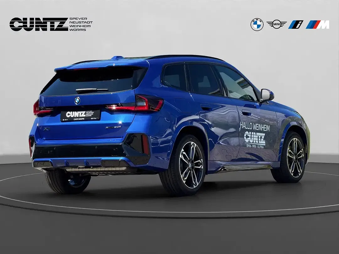 BMW X1 - Thumbnail 5