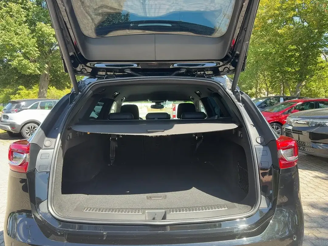 Opel Insignia - Thumbnail 5