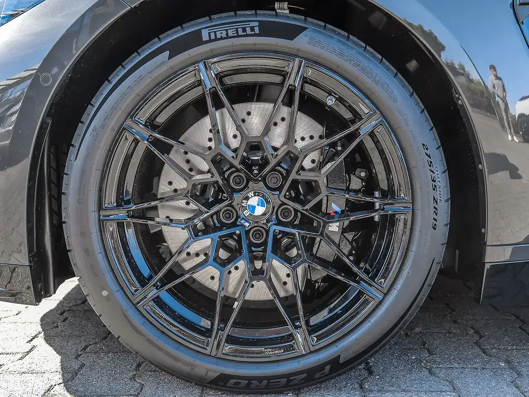 BMW M3 - Thumbnail 4
