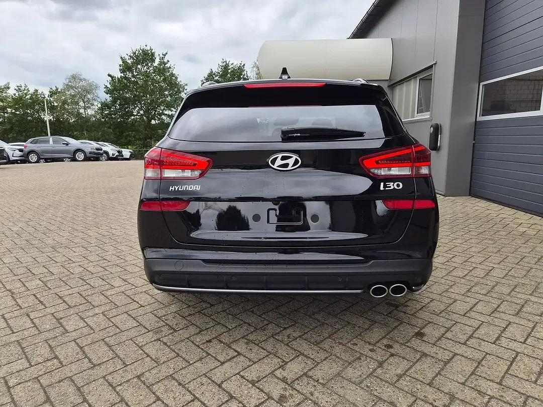 Hyundai i30 - Thumbnail 3