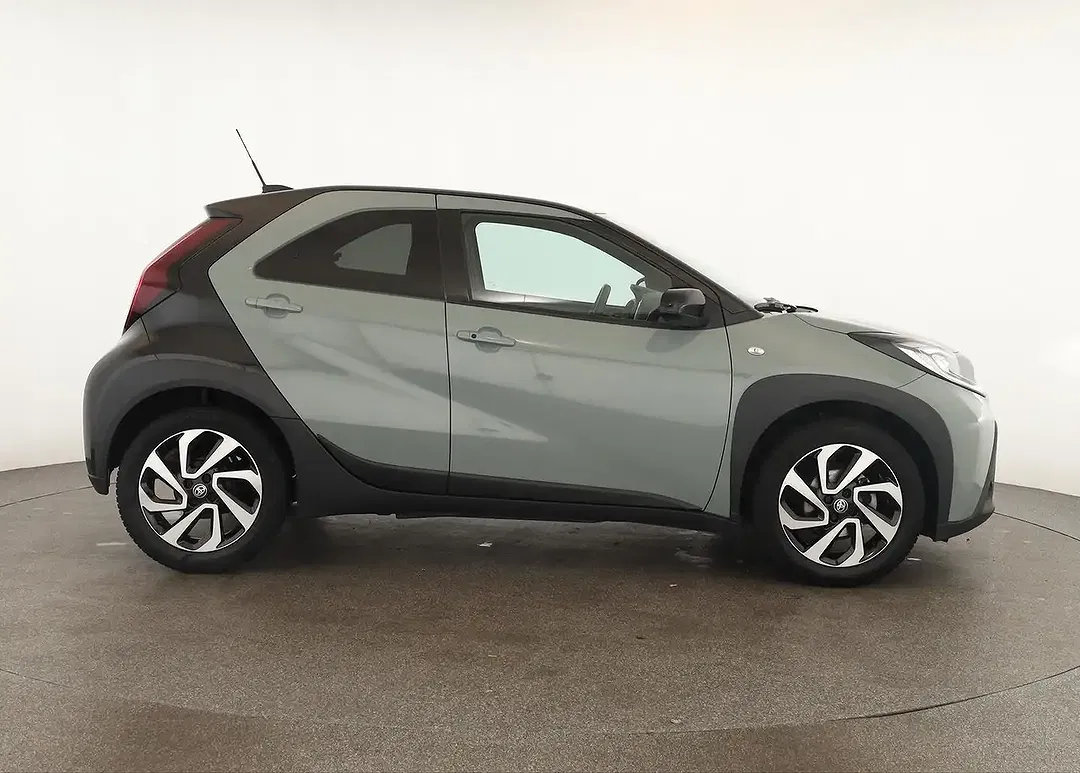 Toyota Aygo X - Thumbnail 4