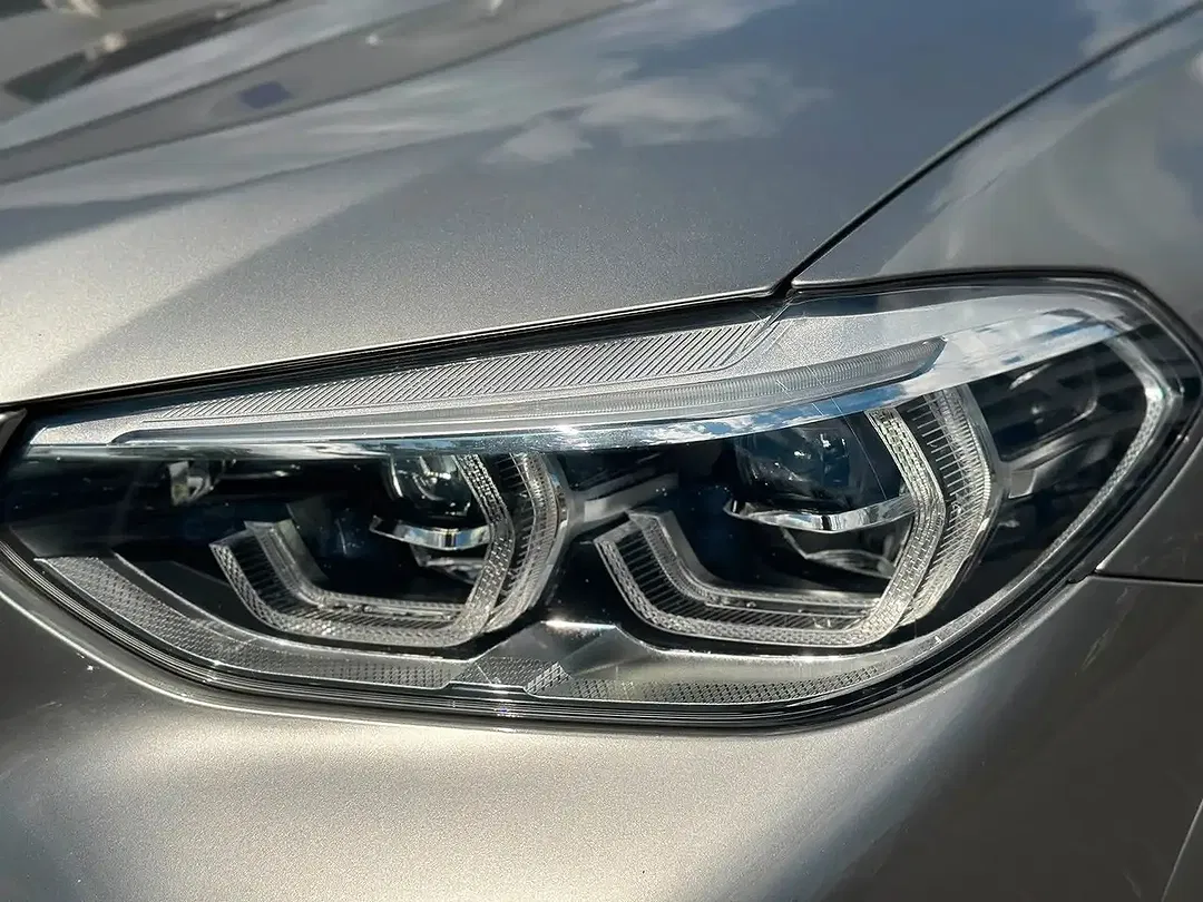 BMW X4 M - Thumbnail 9