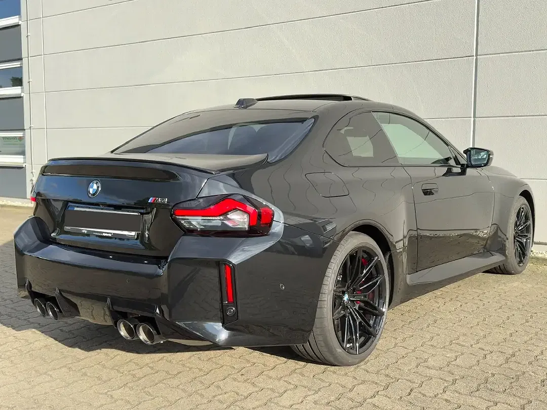 BMW M2 - Thumbnail 3