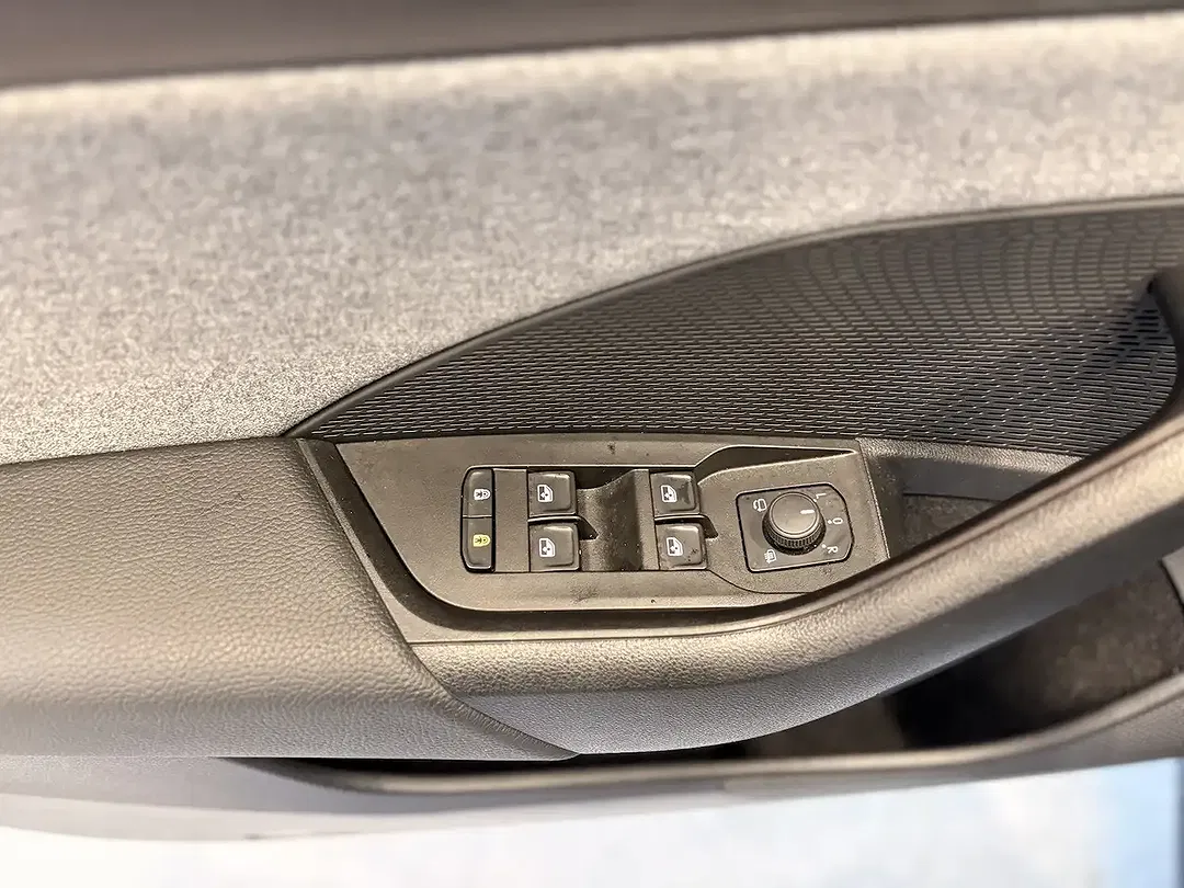 Skoda Octavia - Thumbnail 8