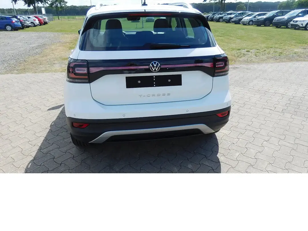 Volkswagen T-Cross - Thumbnail 3