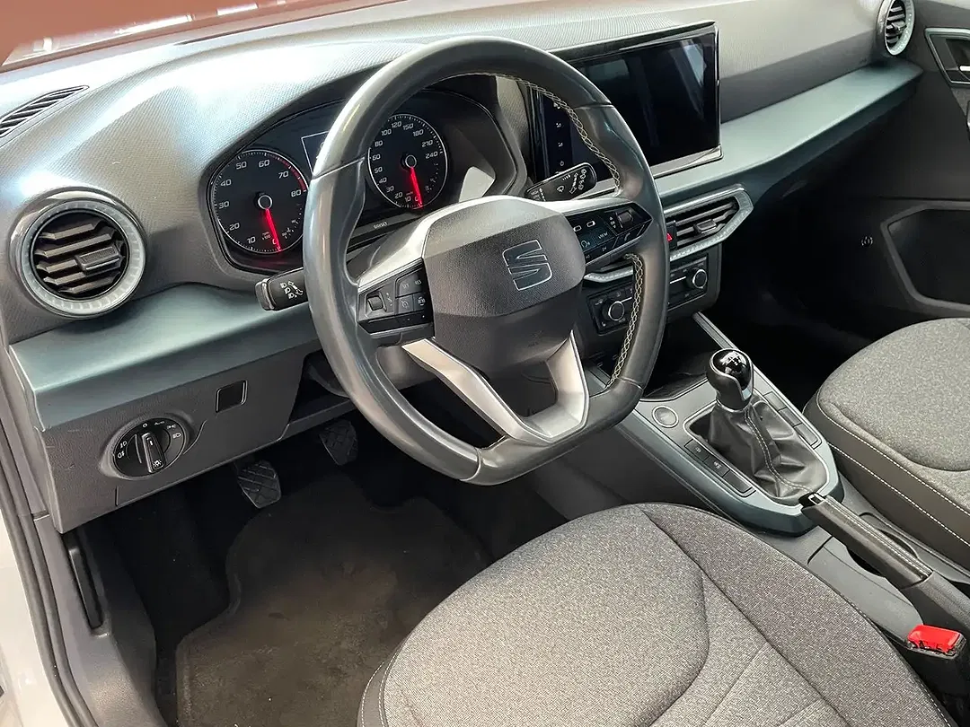 SEAT Arona - Thumbnail 10
