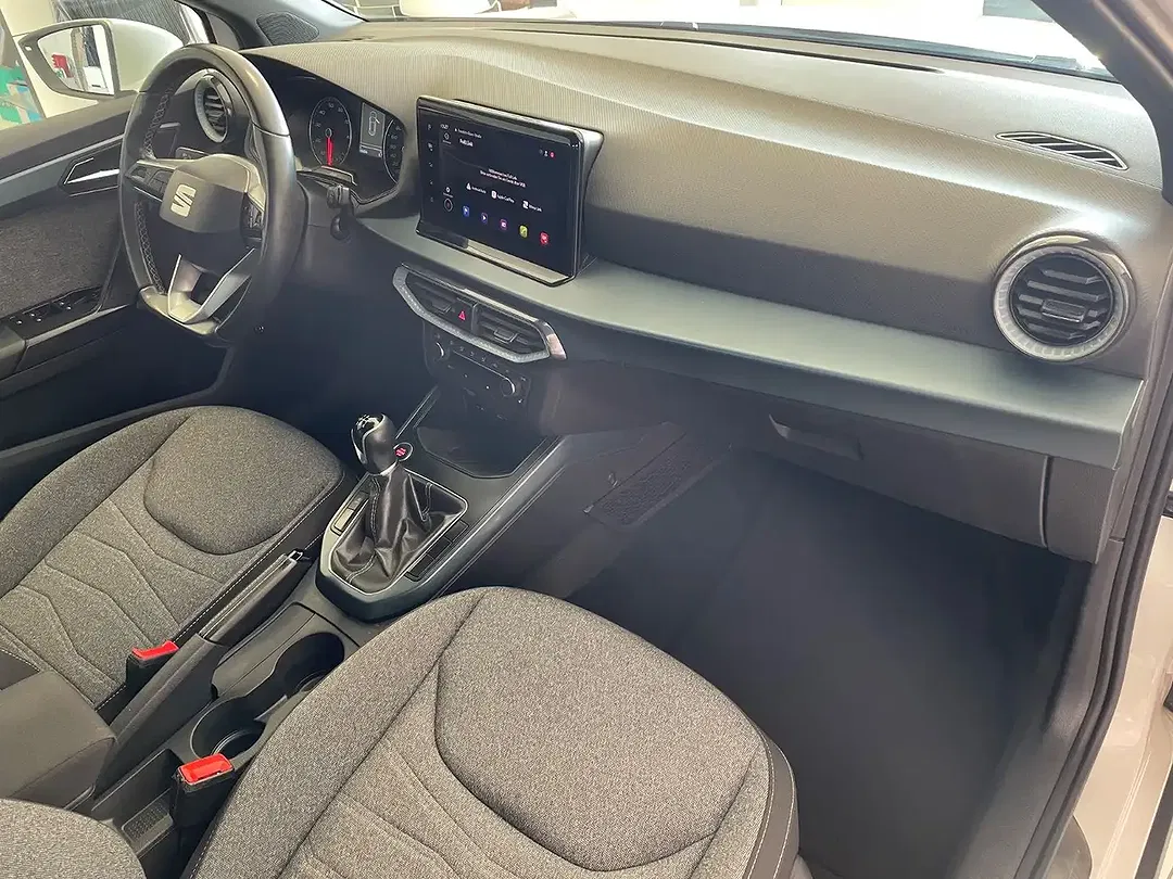 SEAT Arona - Thumbnail 13
