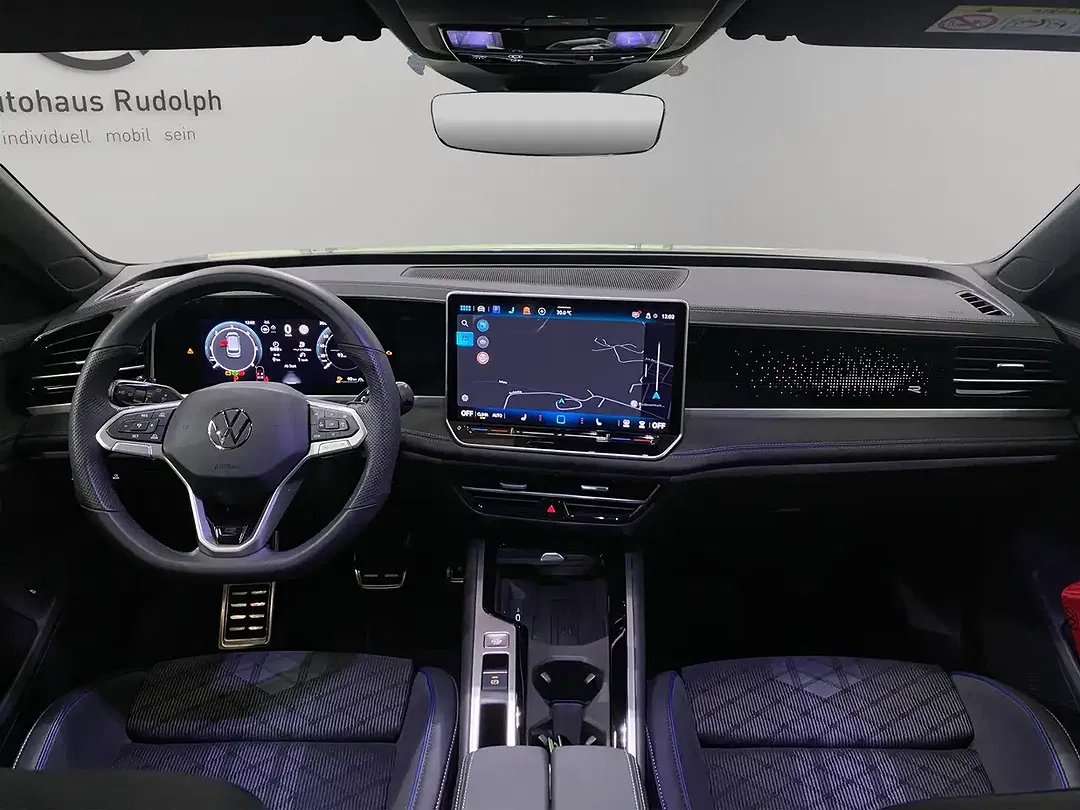 Volkswagen Passat - Thumbnail 5