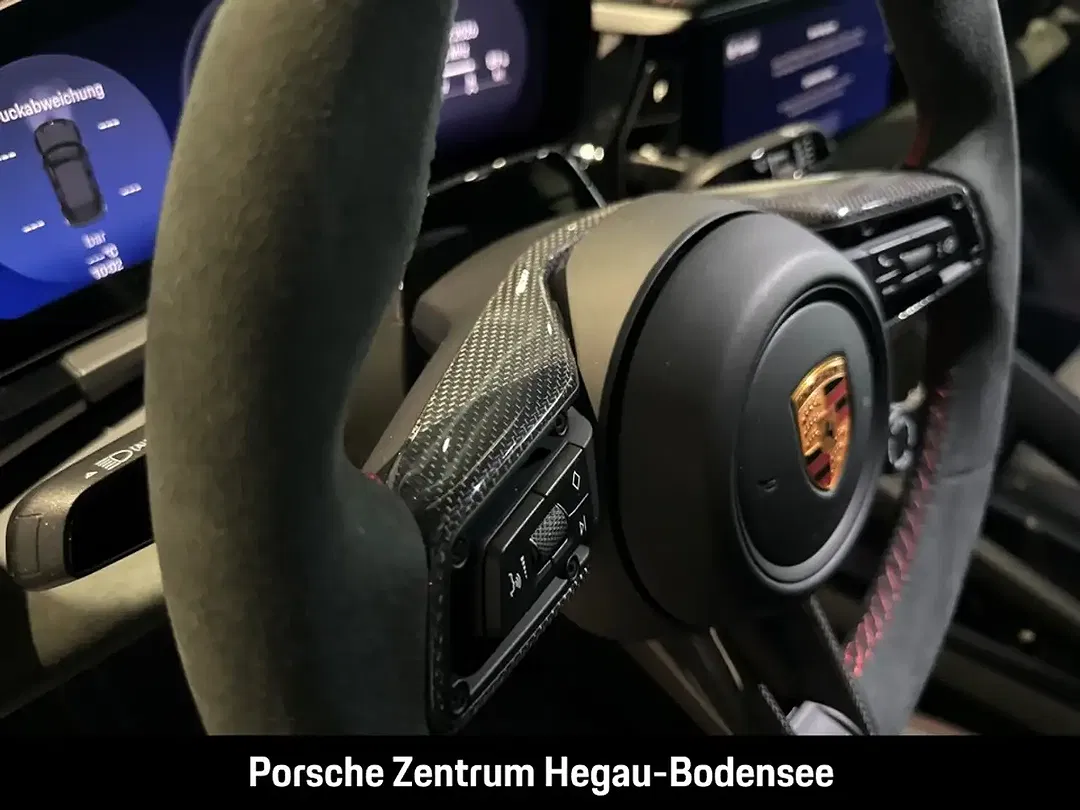 Porsche Macan - Thumbnail 11