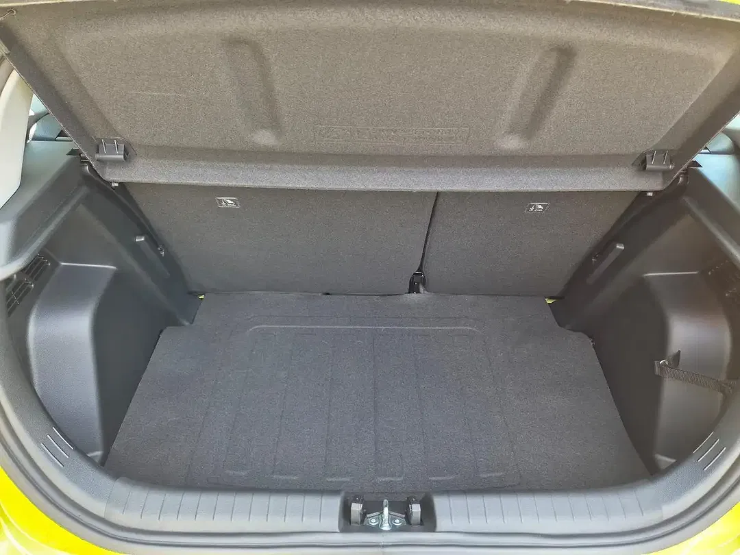 Hyundai i20 - Thumbnail 9