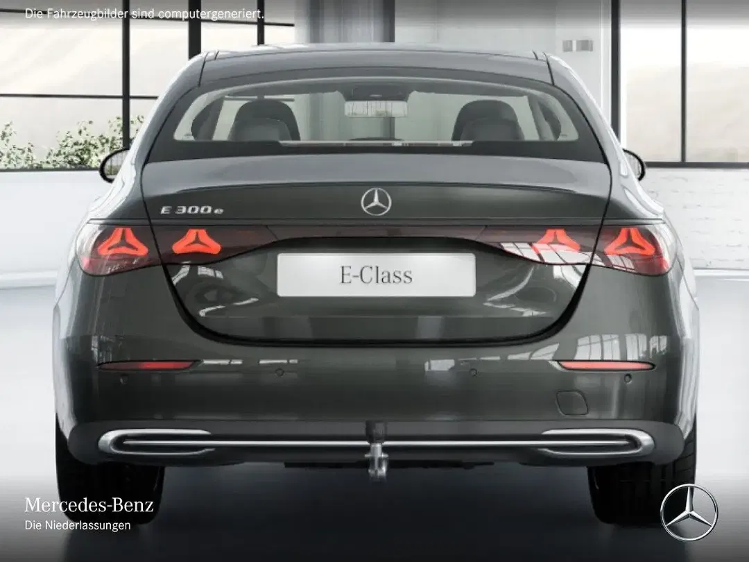 Mercedes-Benz E 300 - Thumbnail 8