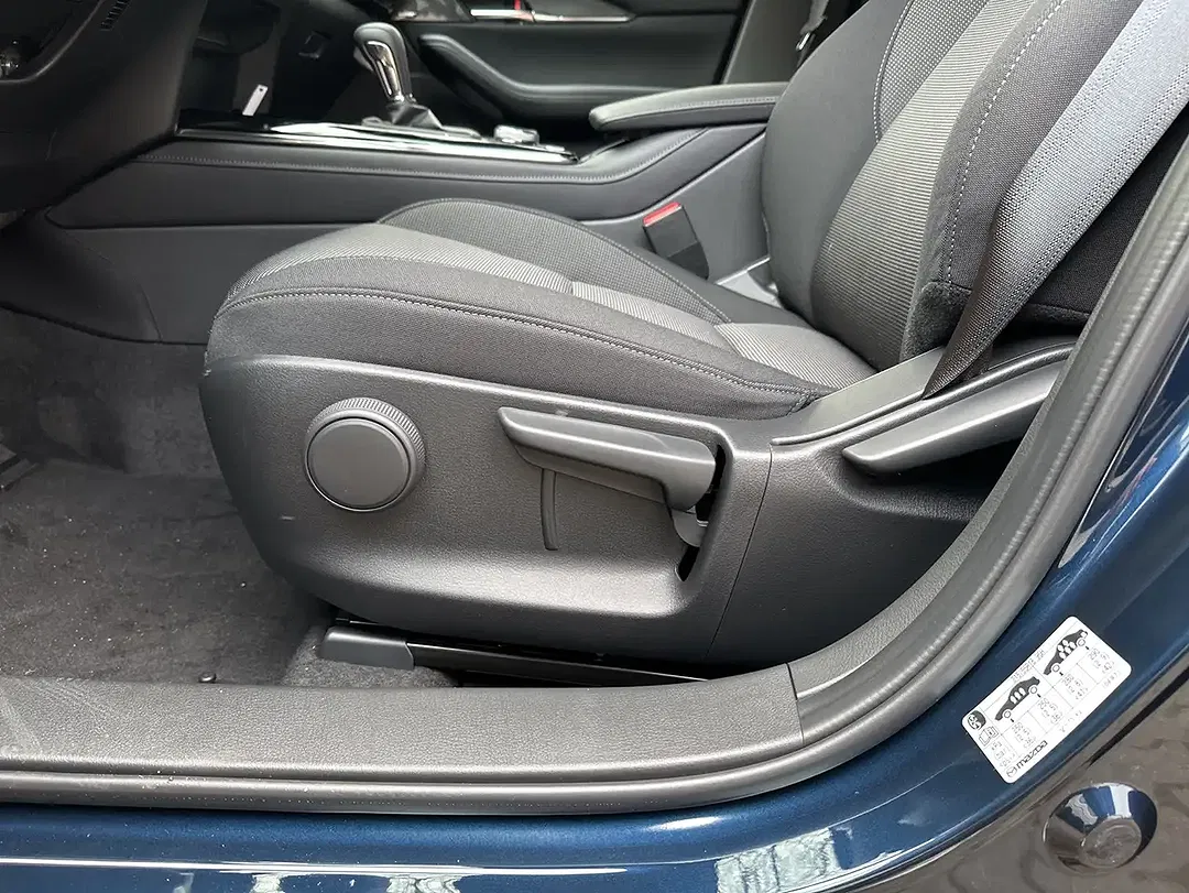 Mazda CX-30 - Thumbnail 9