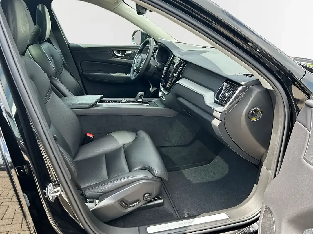 Volvo XC60 T6 AWD Recharge Inscription Expression - foto 2