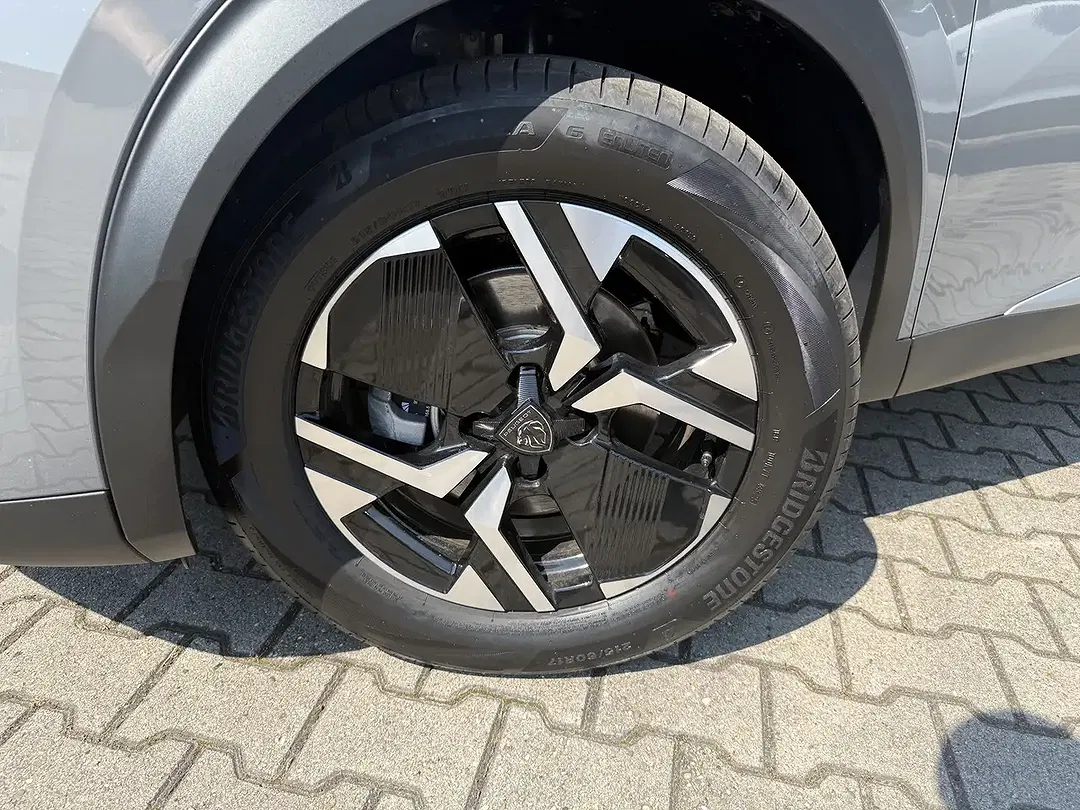 Peugeot 2008 - Thumbnail 9