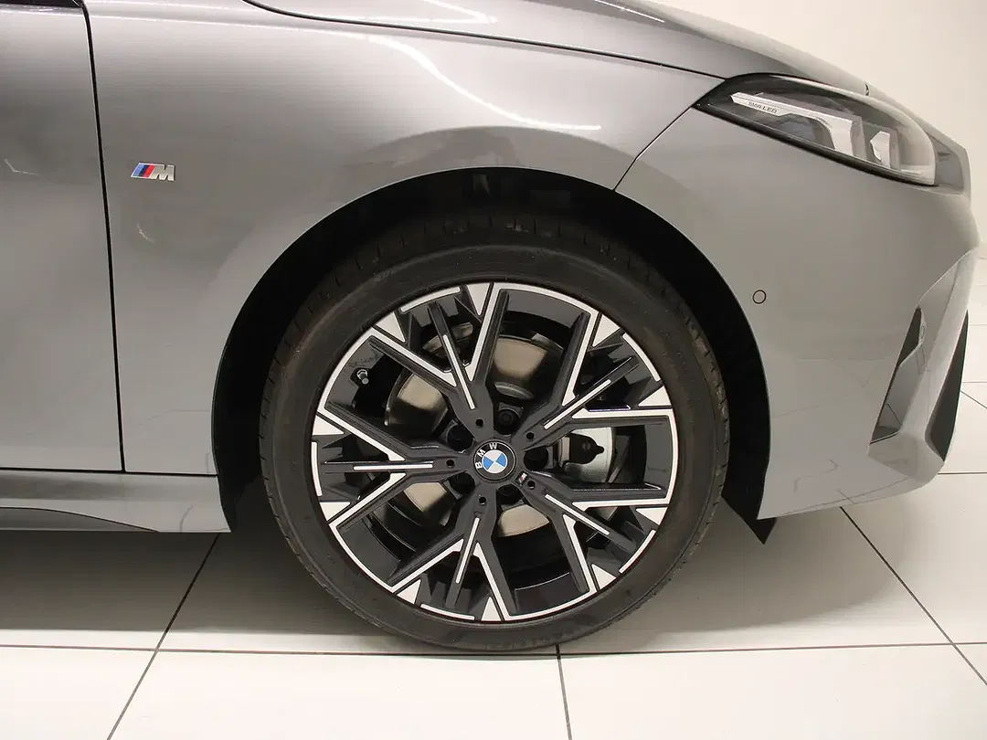 BMW 118 - Thumbnail 11