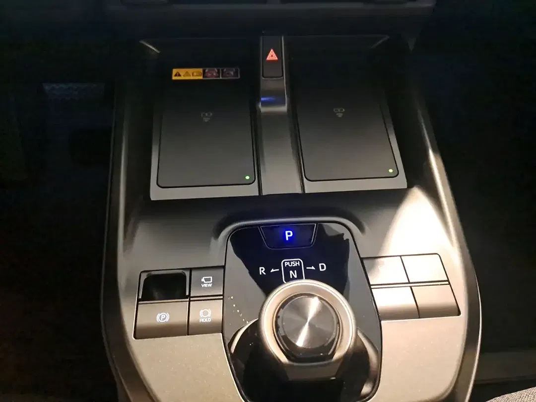 Toyota bZ4X - Thumbnail 14
