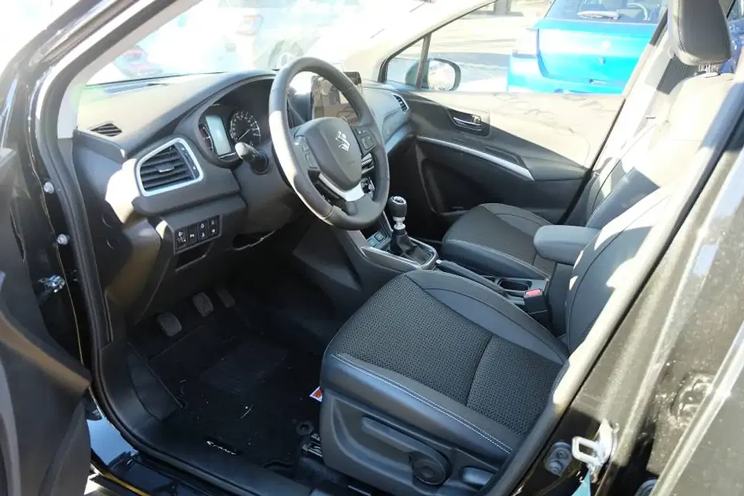 Suzuki SX4 S-Cross - Thumbnail 6