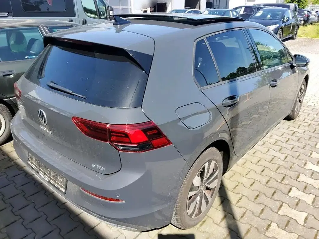 Volkswagen Golf - Thumbnail 4
