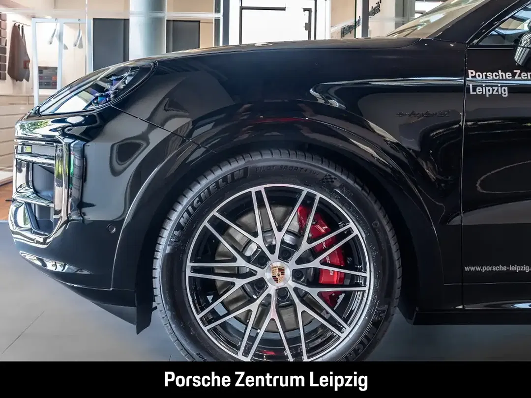 Porsche Cayenne - Thumbnail 7