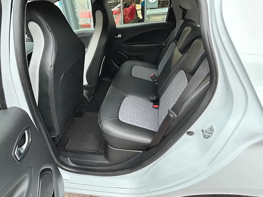 Renault ZOE - Thumbnail 7