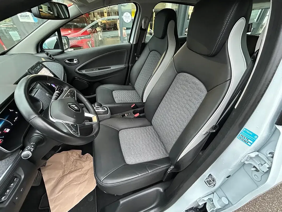 Renault ZOE - Thumbnail 8
