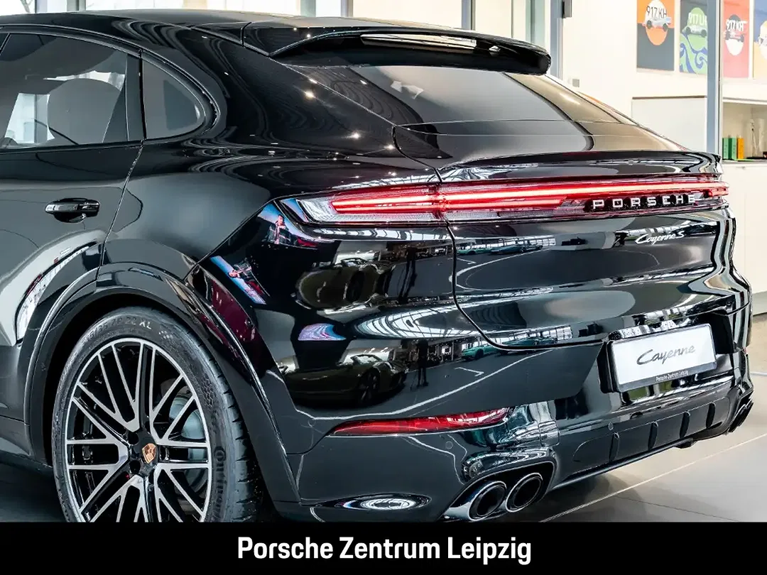 Porsche Cayenne - Thumbnail 12