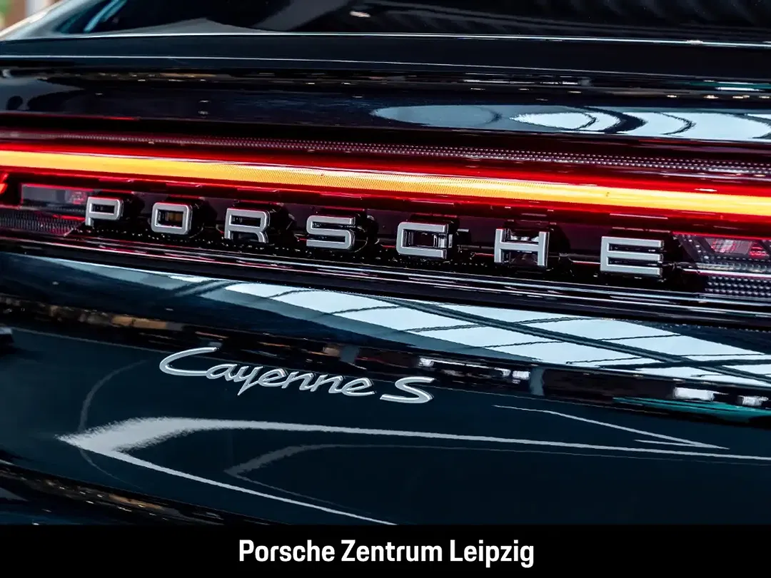 Porsche Cayenne - Thumbnail 13