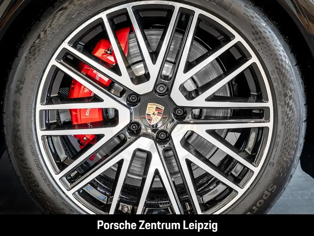 Porsche Cayenne - Thumbnail 9
